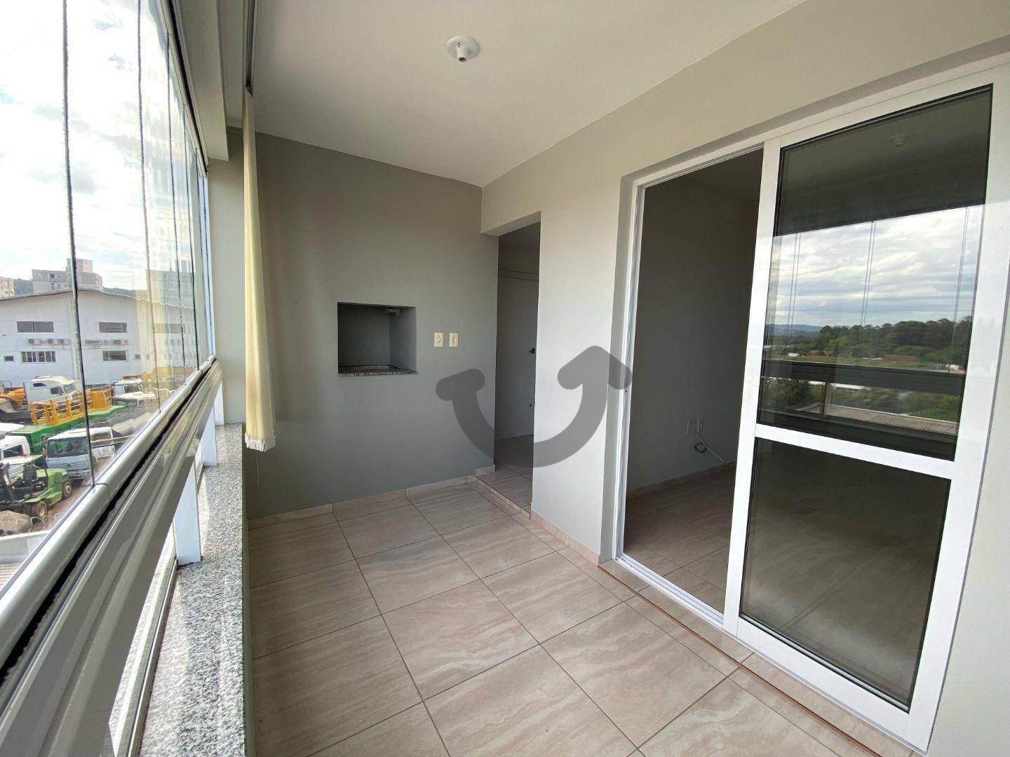 Apartamento à venda com 2 quartos, 75m² - Foto 13