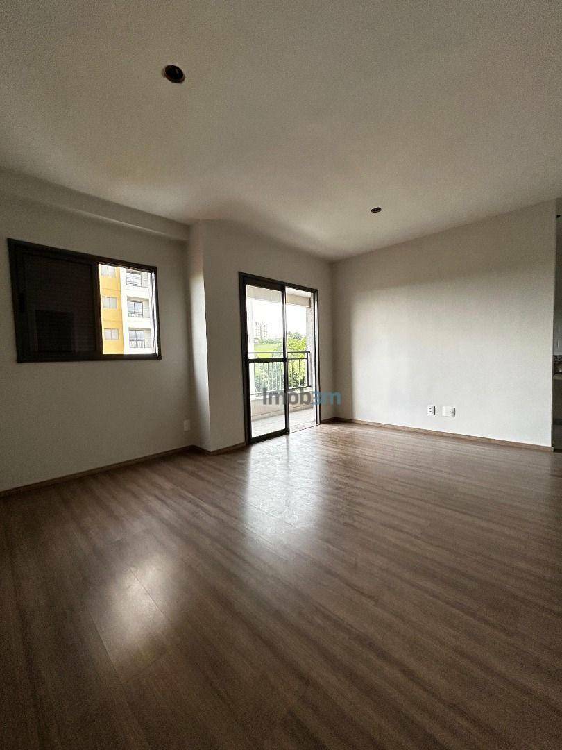 Apartamento à venda com 2 quartos, 64m² - Foto 2