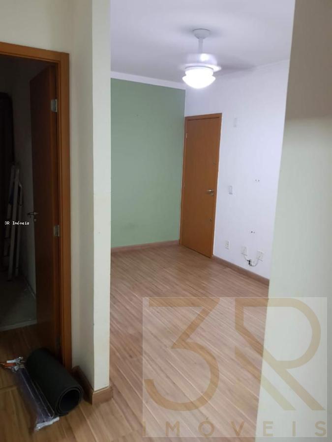 Apartamento à venda com 2 quartos, 45m² - Foto 8