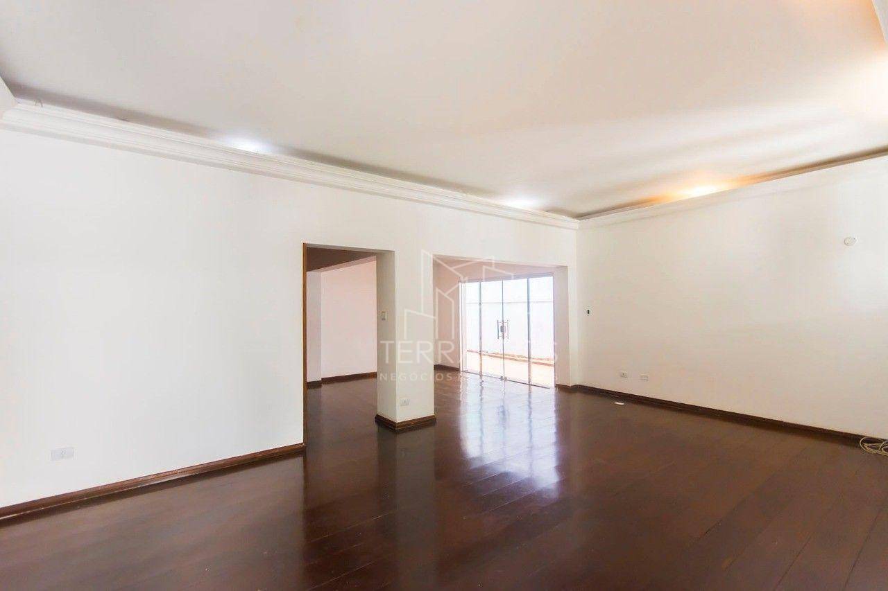 Casa à venda com 3 quartos, 300m² - Foto 7