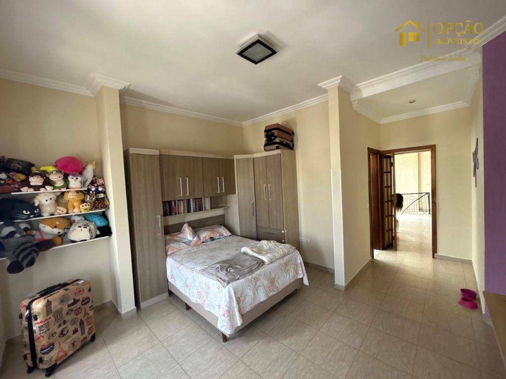 Casa de Condomínio à venda com 4 quartos, 242m² - Foto 7