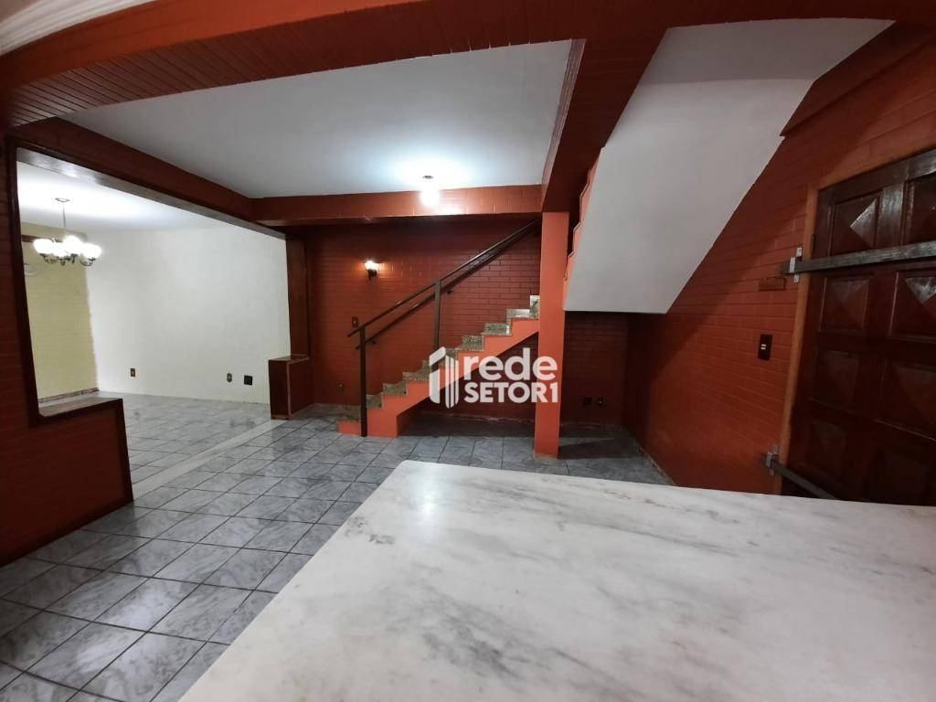 Casa de Condomínio à venda e aluguel com 3 quartos, 200m² - Foto 20