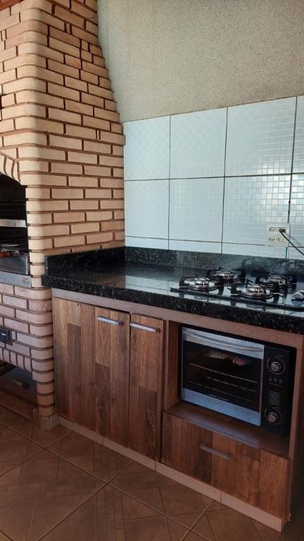 Casa à venda com 2 quartos, 150m² - Foto 6