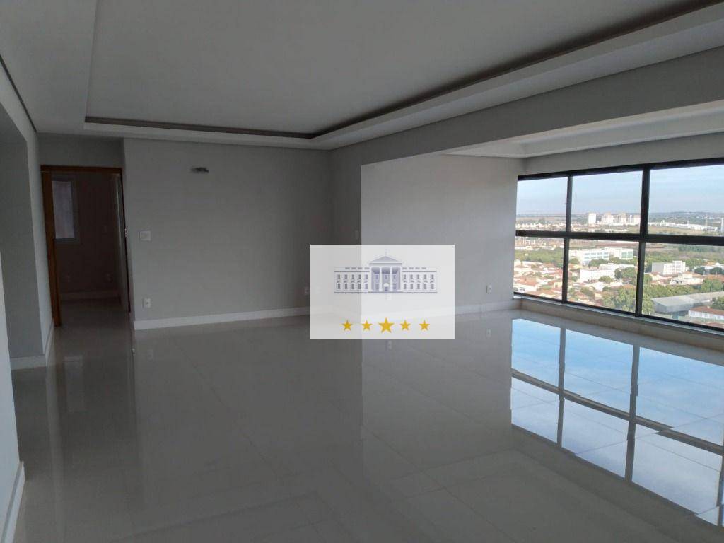 Apartamento à venda com 4 quartos, 273m² - Foto 2