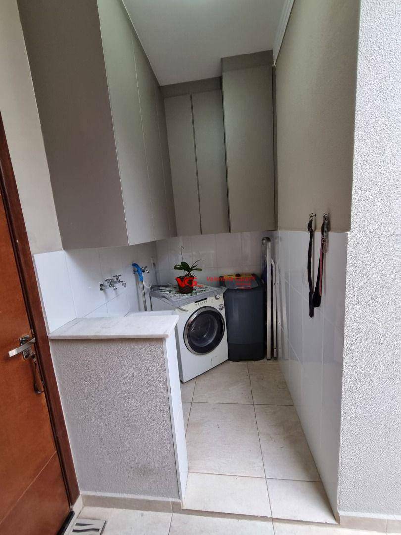 Sobrado à venda com 3 quartos, 189m² - Foto 11