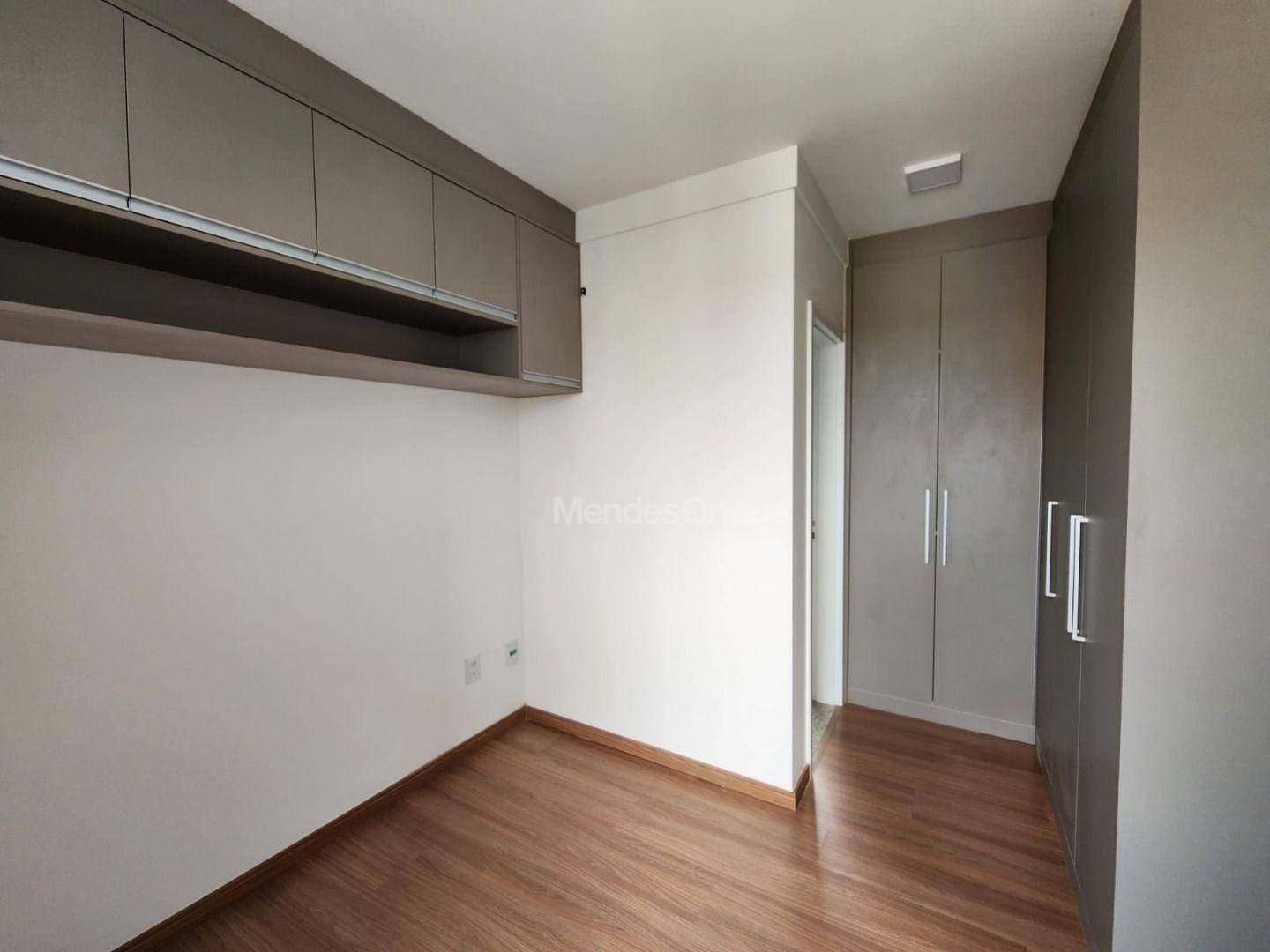 Apartamento à venda com 2 quartos, 65m² - Foto 17