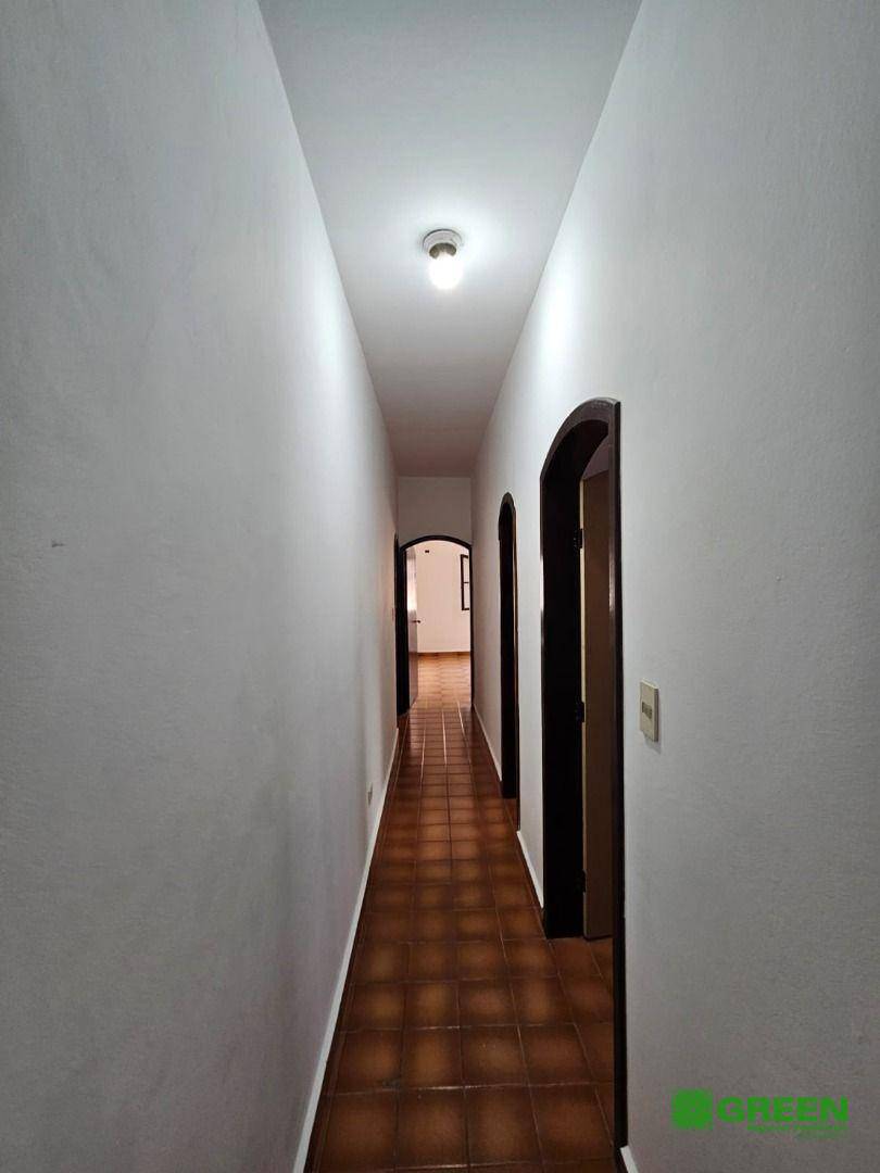 Casa à venda com 3 quartos, 300M2 - Foto 2