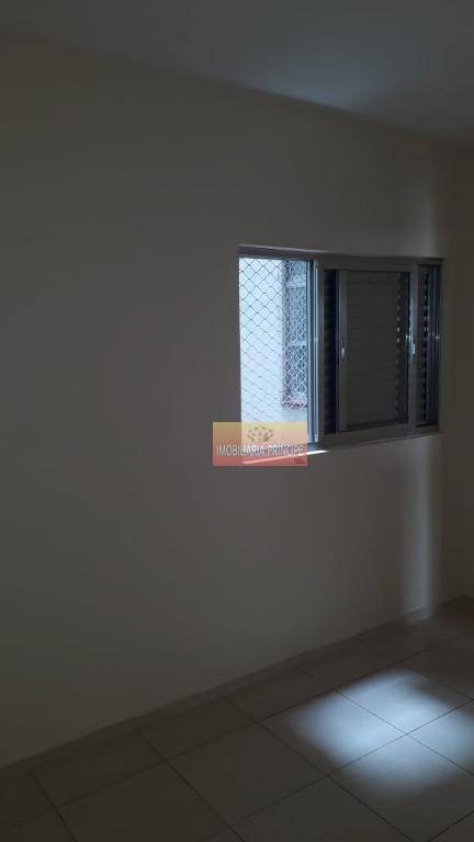 Apartamento à venda com 2 quartos, 90m² - Foto 18