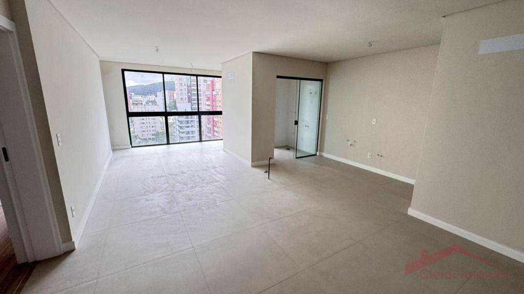 Apartamento, 3 quartos, 116 m² - Foto 2