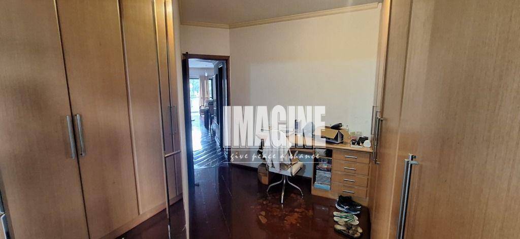 Apartamento à venda com 3 quartos, 130m² - Foto 11