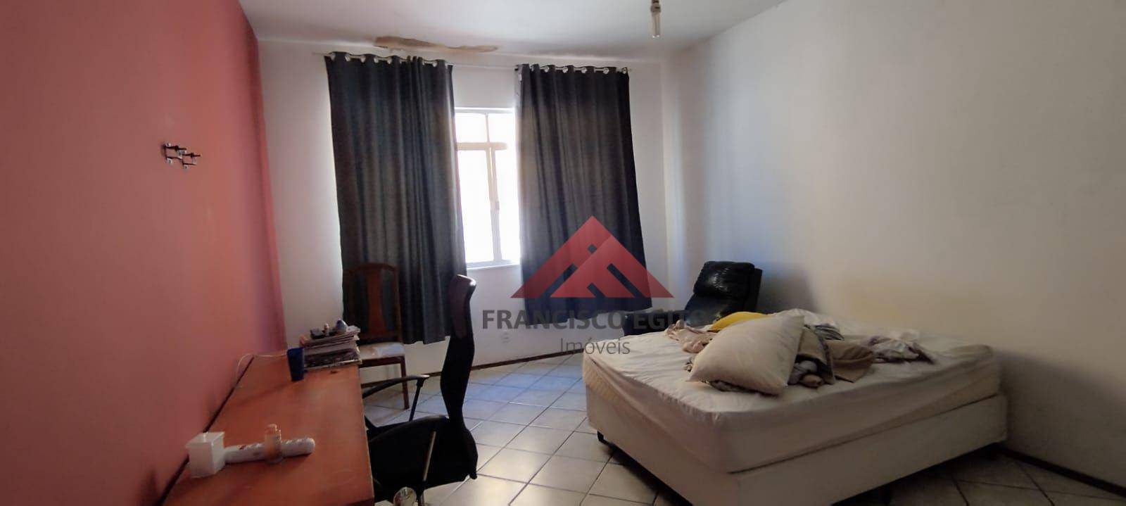 Casa à venda com 4 quartos, 190m² - Foto 8