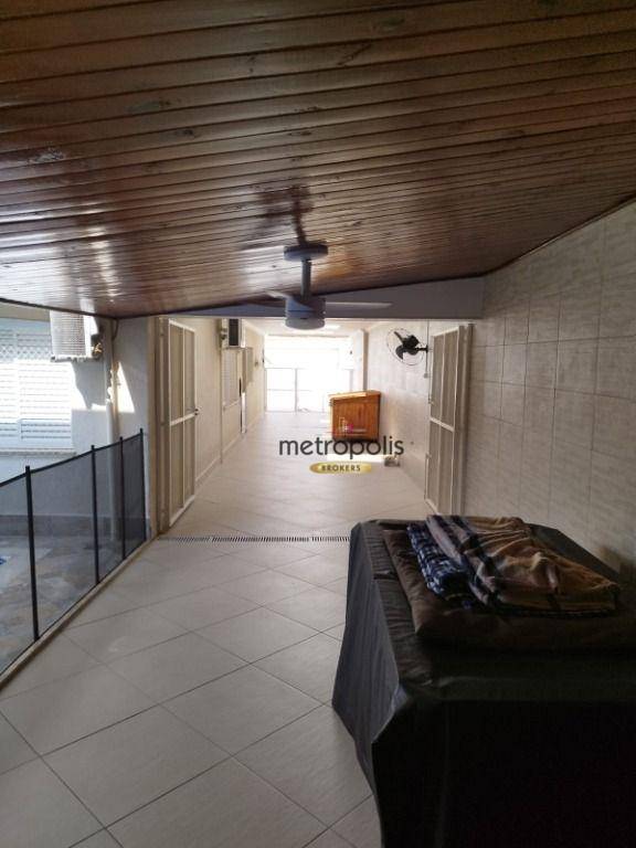 Casa à venda e aluguel com 3 quartos, 270m² - Foto 7