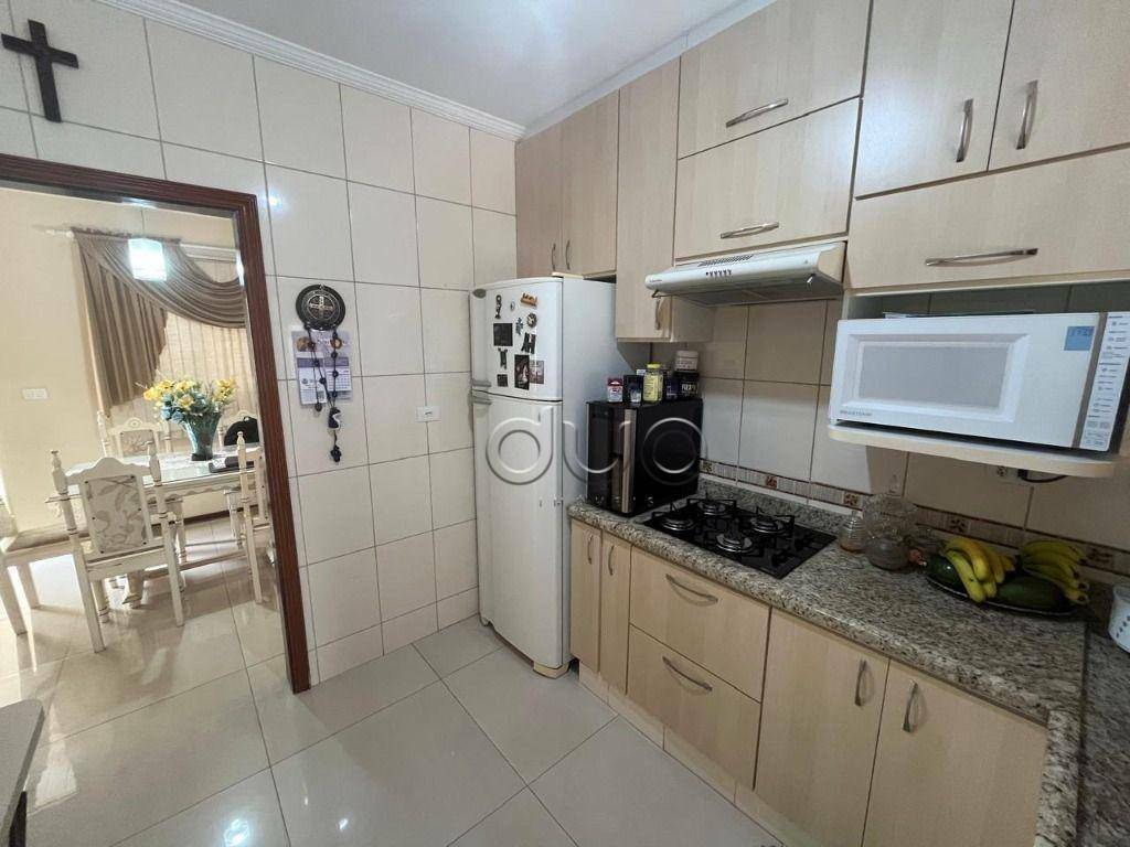 Casa à venda com 4 quartos, 199m² - Foto 32