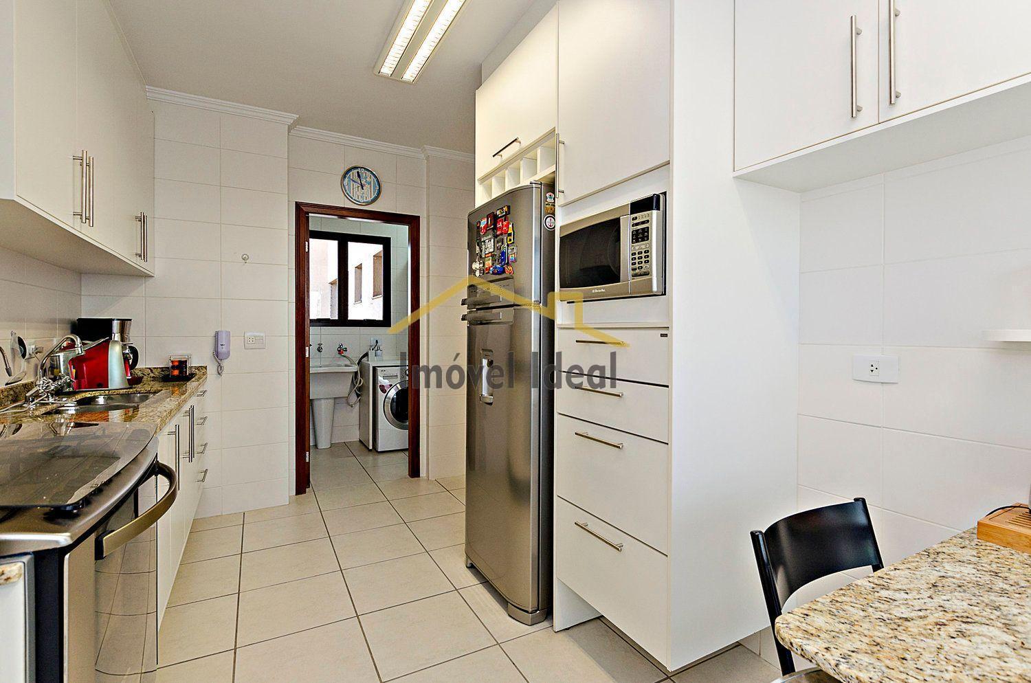 Apartamento à venda com 3 quartos, 150m² - Foto 8