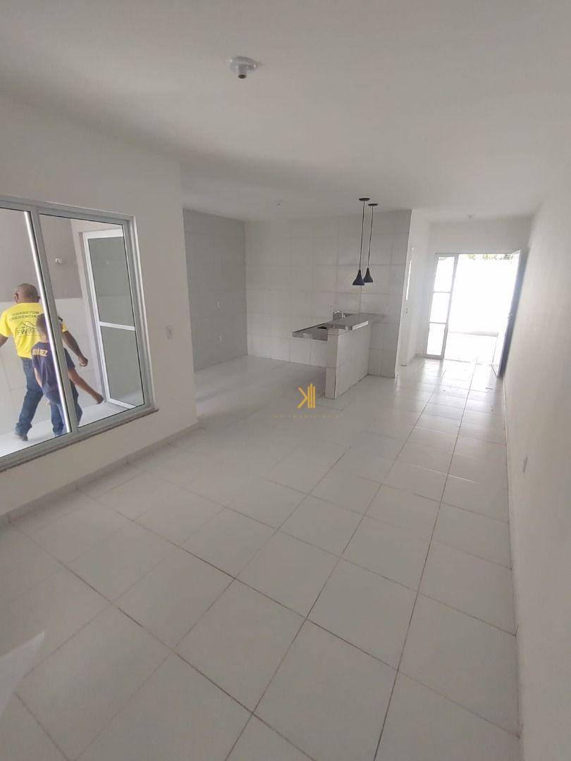 Casa à venda com 2 quartos, 78m² - Foto 15