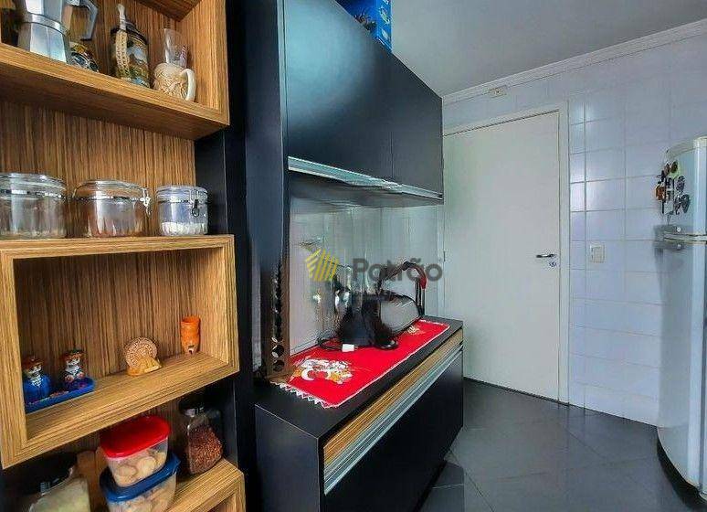 Apartamento à venda com 3 quartos, 80m² - Foto 7