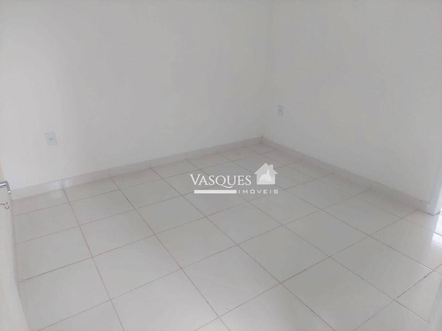 Casa para alugar com 2 quartos, 50m² - Foto 3