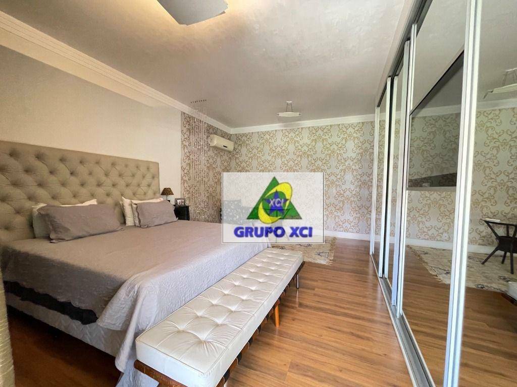 Casa para alugar com 4 quartos, 650m² - Foto 25