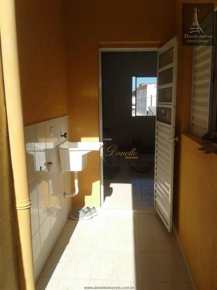 Casa à venda com 2 quartos, 56m² - Foto 8