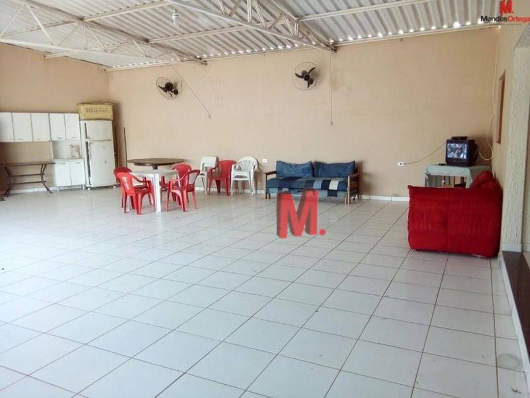 Chácara à venda com 3 quartos, 300m² - Foto 25