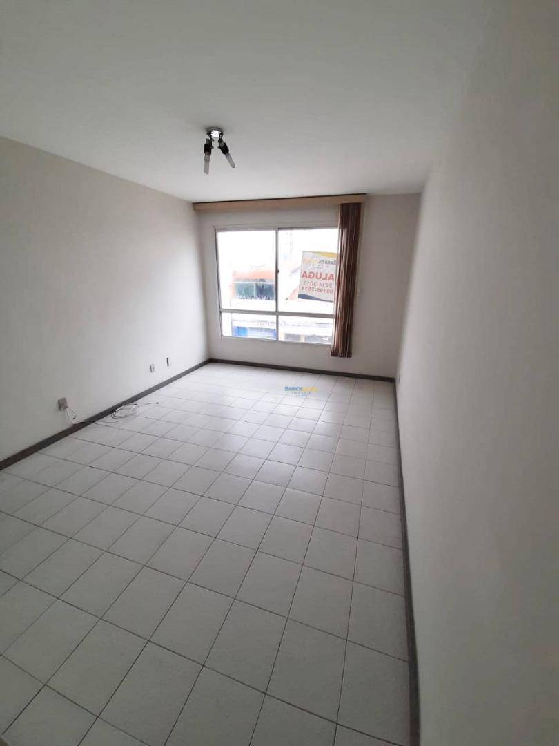 Apartamento à venda e aluguel com 2 quartos, 100m² - Foto 7