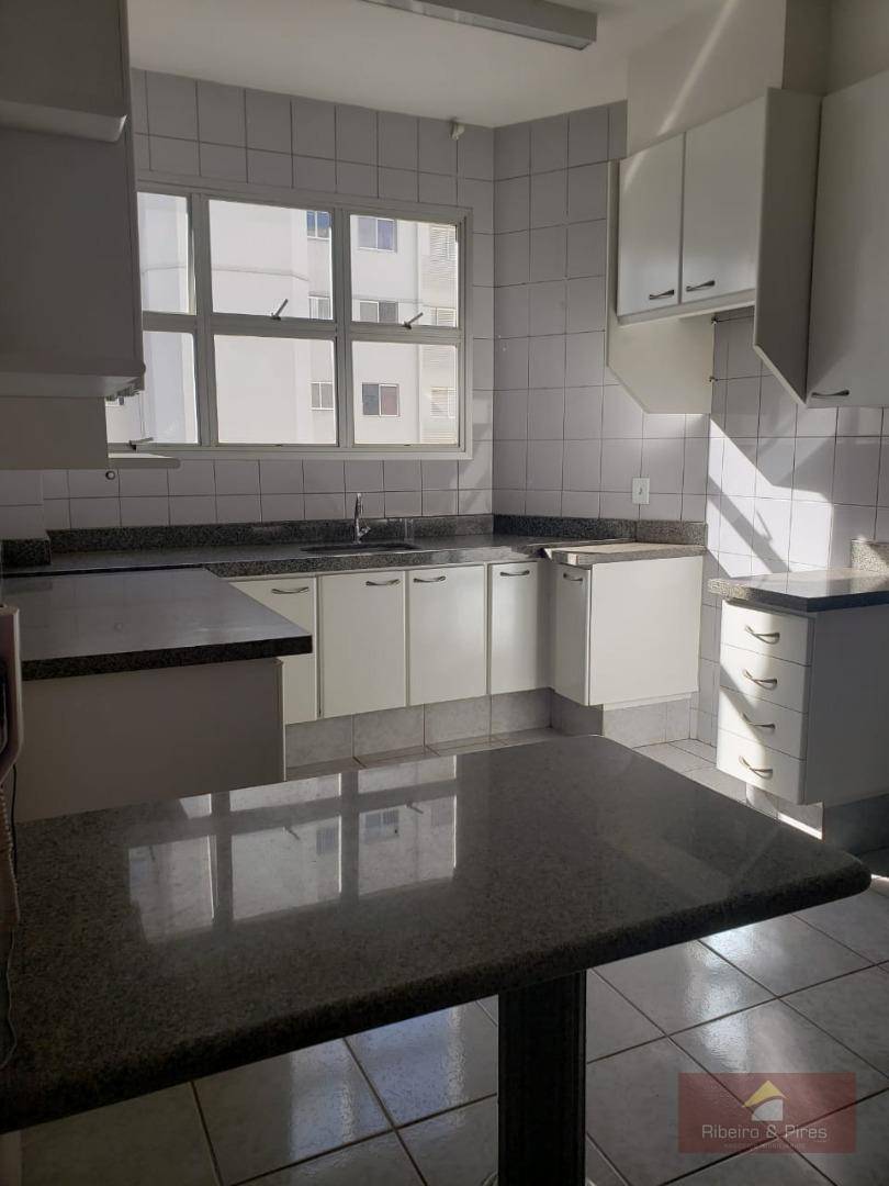 Apartamento à venda com 3 quartos, 162m² - Foto 9