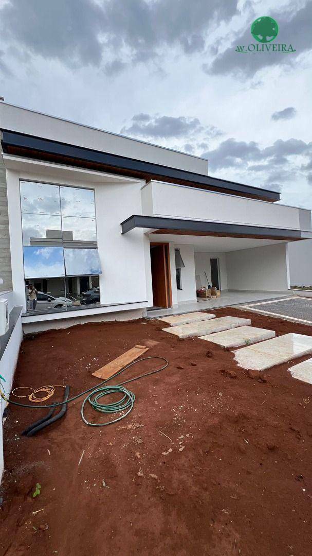 Casa de Condomínio à venda com 3 quartos, 190m² - Foto 2