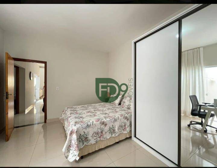 Casa à venda com 3 quartos, 120m² - Foto 11