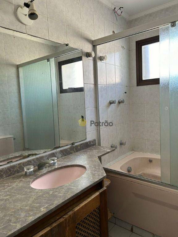 Apartamento à venda com 3 quartos, 147m² - Foto 22