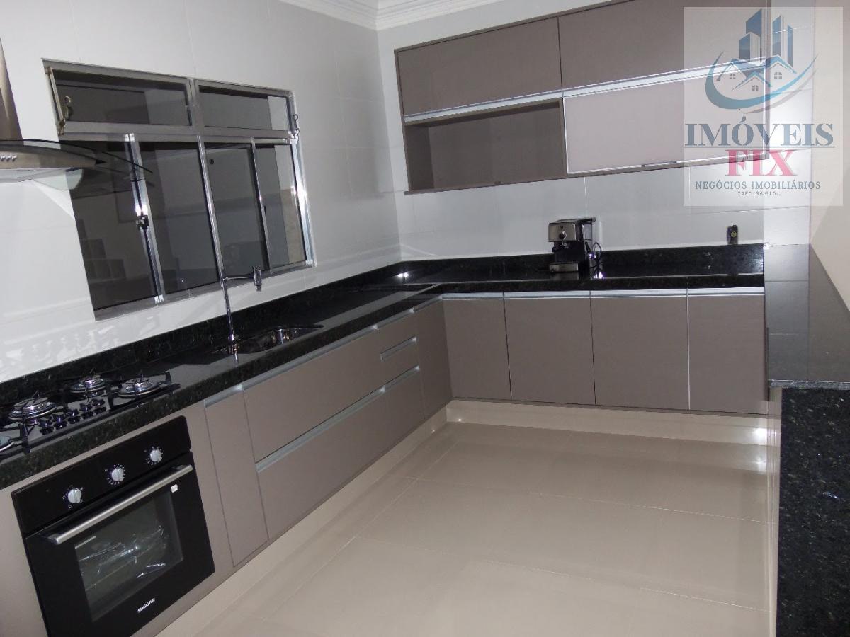 Casa à venda com 3 quartos, 139m² - Foto 4