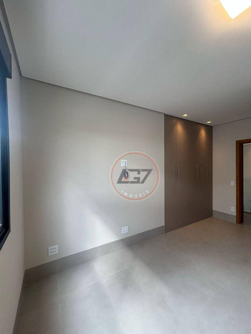 Casa de Condomínio para alugar com 3 quartos, 283m² - Foto 15