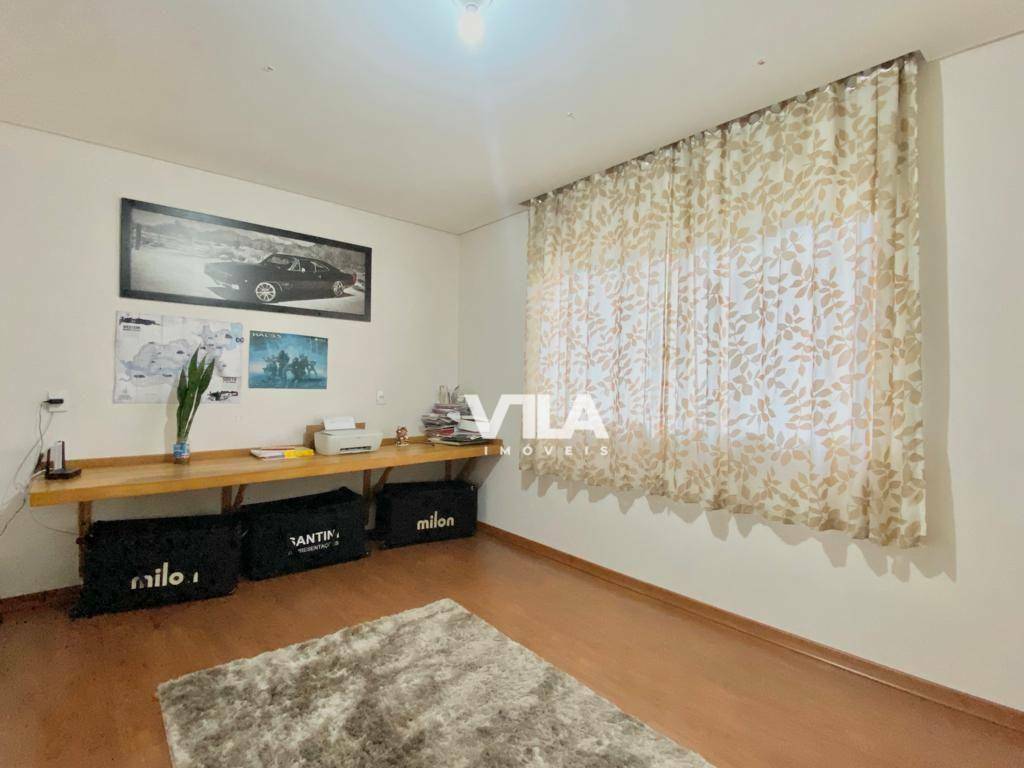 Casa à venda com 5 quartos, 369m² - Foto 14