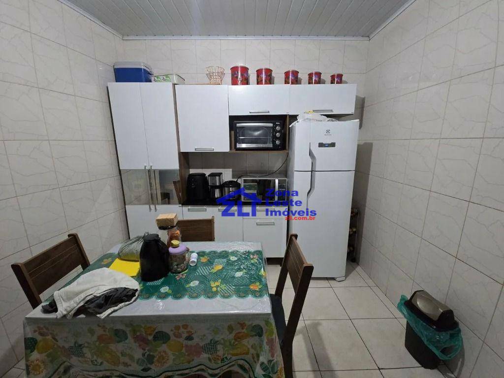 Casa à venda com 2 quartos, 100m² - Foto 8