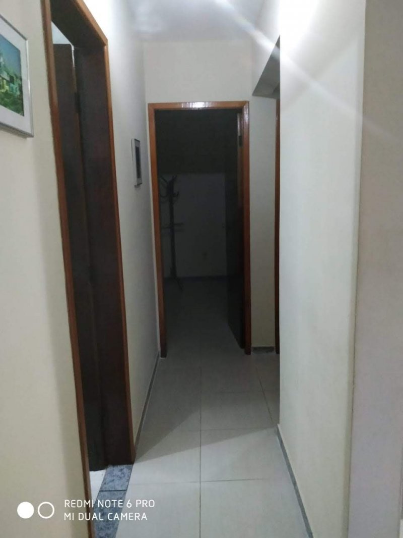 Casa à venda com 3 quartos, 87m² - Foto 9