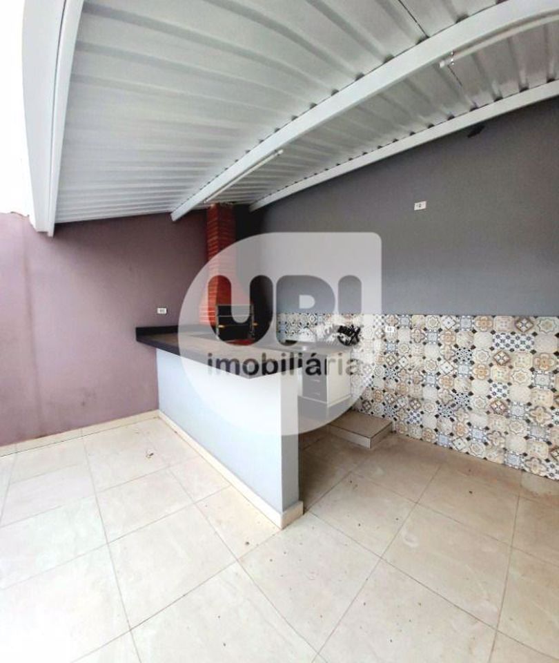 Casa à venda com 2 quartos, 150m² - Foto 10