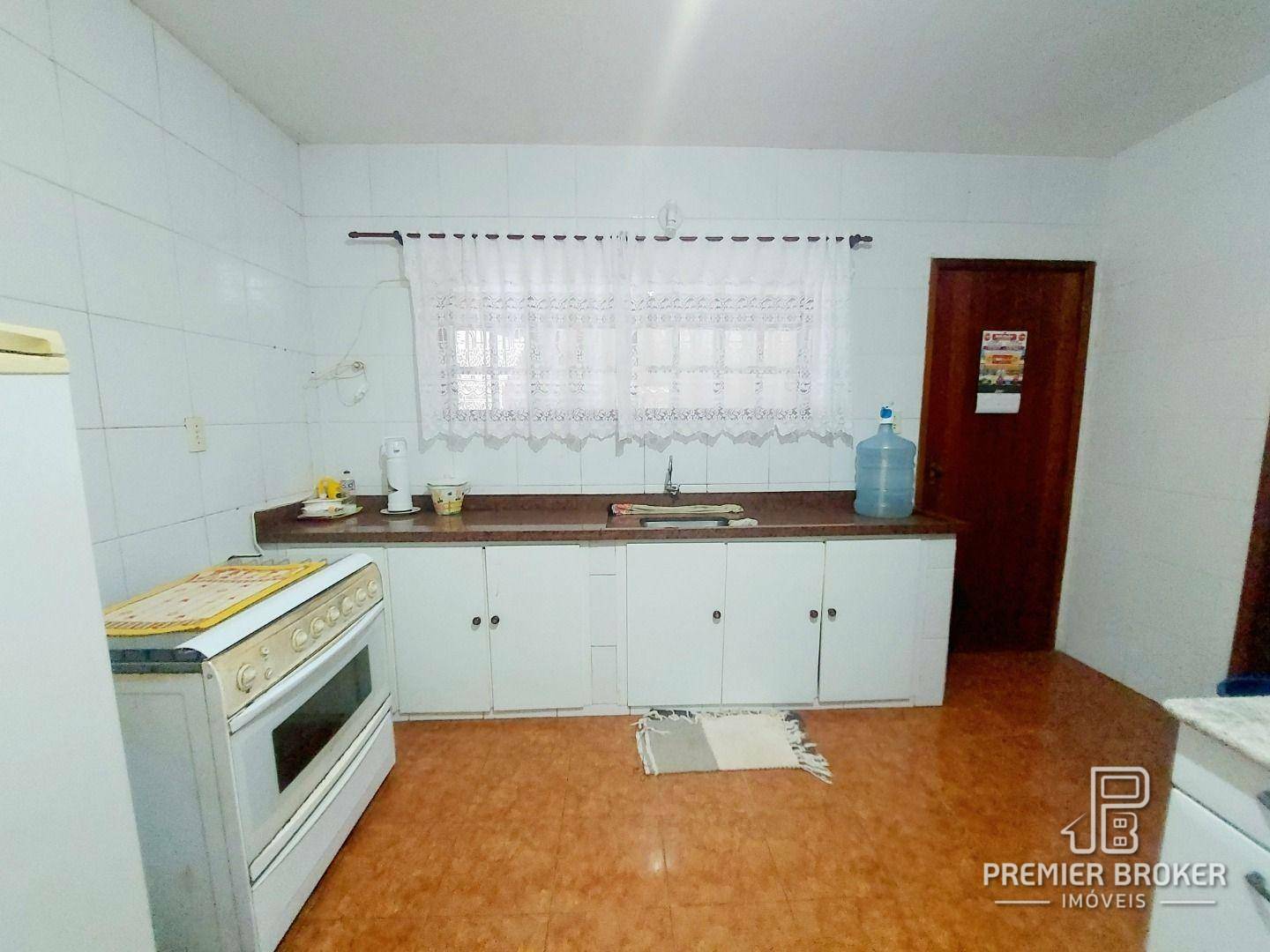 Casa à venda com 3 quartos, 229m² - Foto 26