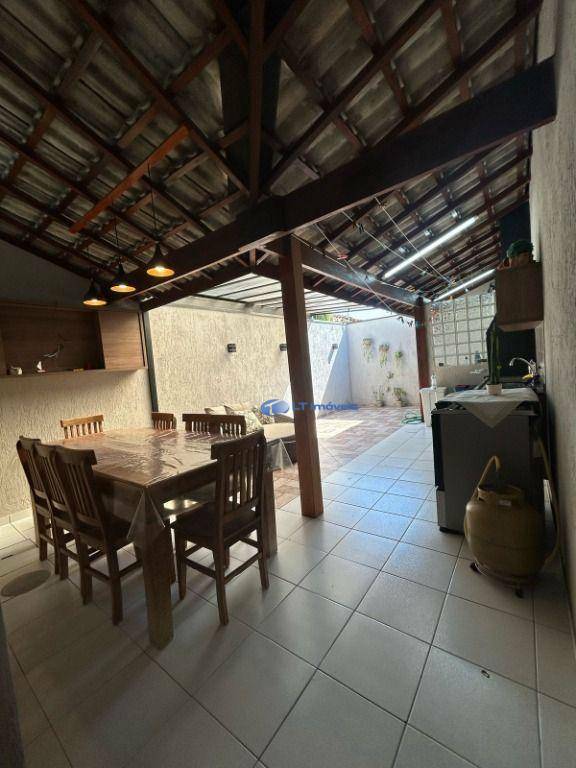 Sobrado à venda com 2 quartos, 103m² - Foto 17