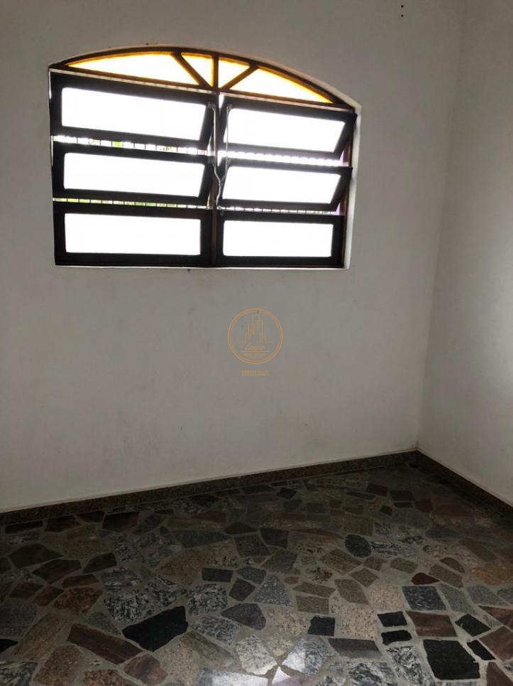 Casa para alugar com 3 quartos, 390m² - Foto 20