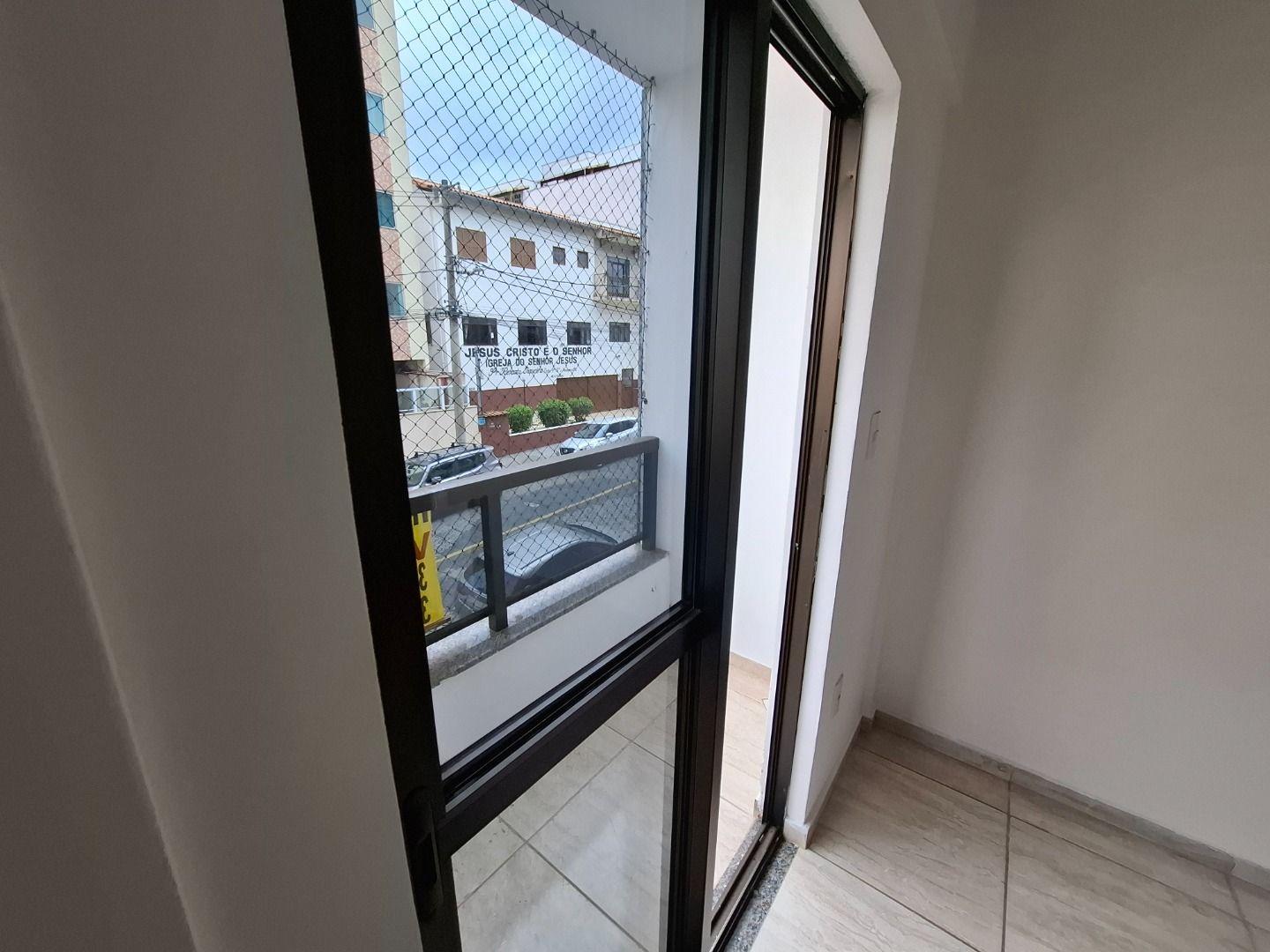 Apartamento à venda com 3 quartos, 110m² - Foto 5