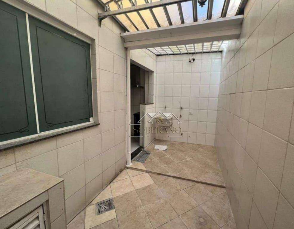 Sobrado à venda com 4 quartos, 108m² - Foto 9