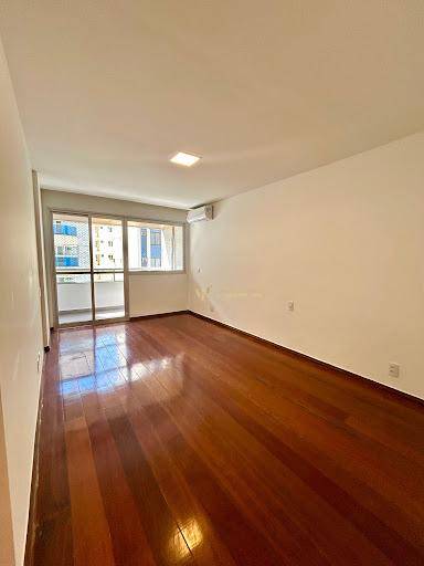 Apartamento à venda com 4 quartos, 254m² - Foto 13