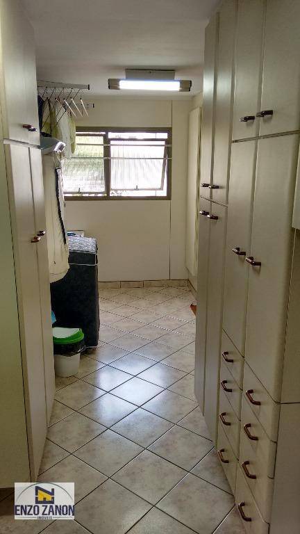 Apartamento à venda com 4 quartos, 228m² - Foto 25