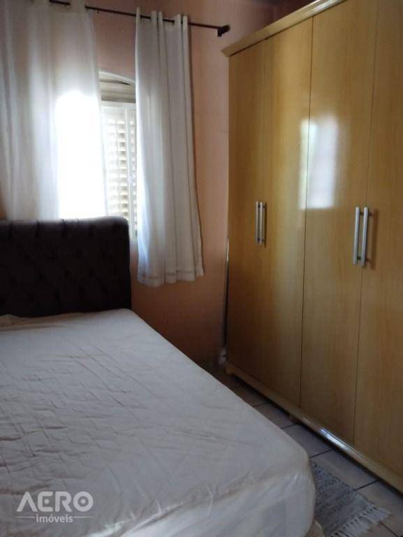 Casa à venda com 3 quartos, 128m² - Foto 11