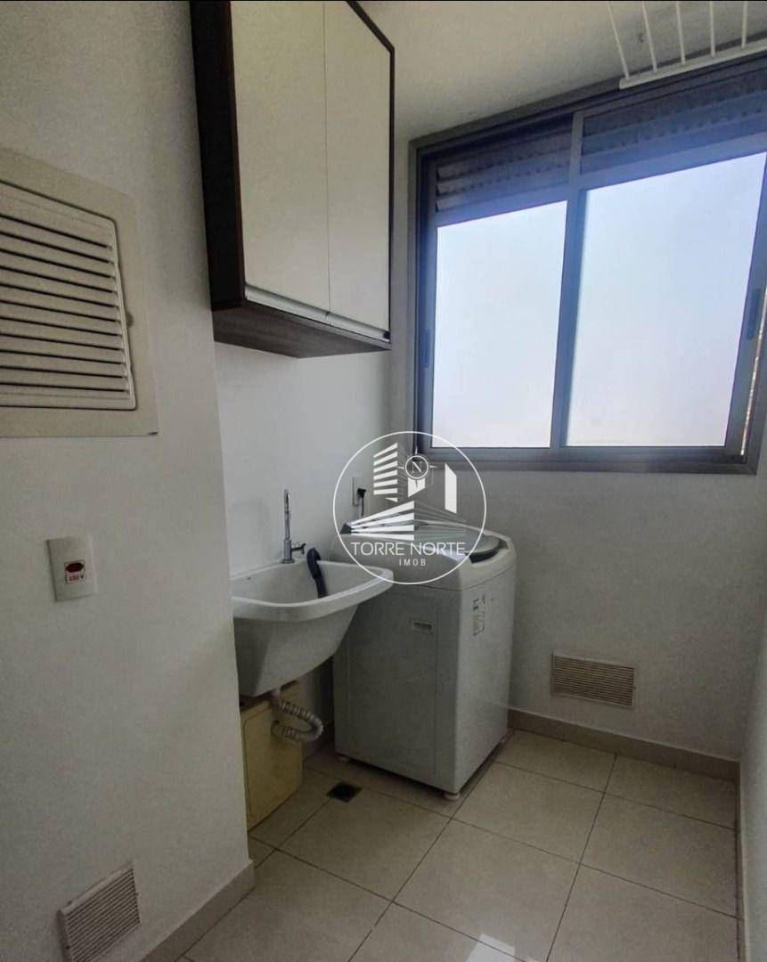 Apartamento para alugar com 2 quartos, 100m² - Foto 15