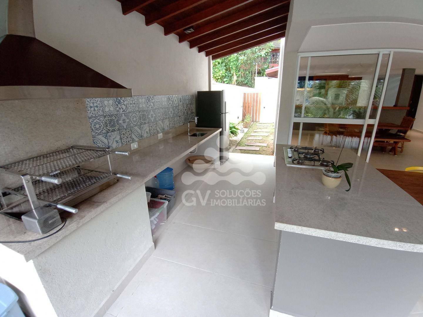 Casa de Condomínio à venda com 6 quartos, 375m² - Foto 14