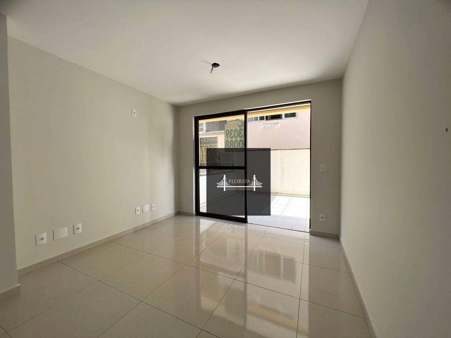 Apartamento à venda com 2 quartos, 105m² - Foto 2