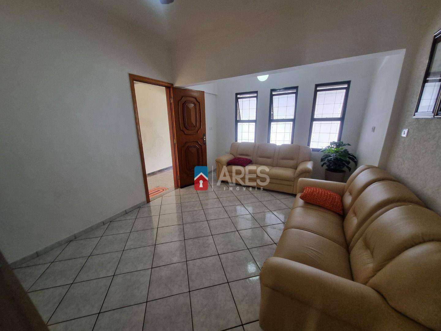 Casa à venda com 3 quartos, 99m² - Foto 4