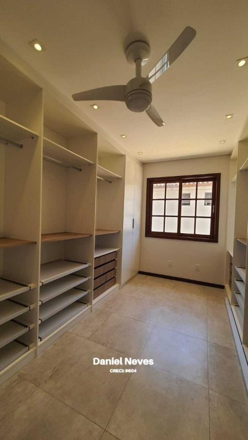 Casa de Condomínio à venda com 4 quartos, 220m² - Foto 4