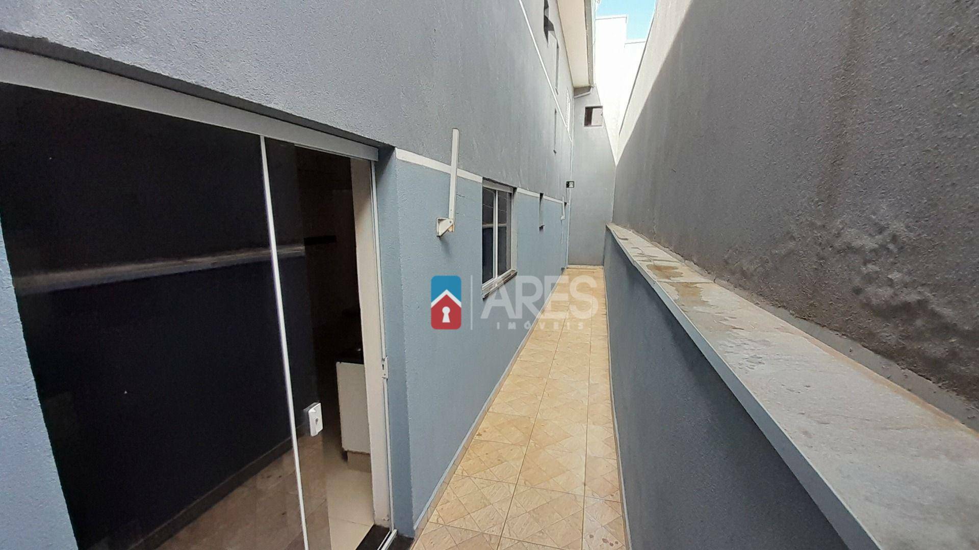 Casa para alugar com 3 quartos, 220m² - Foto 5