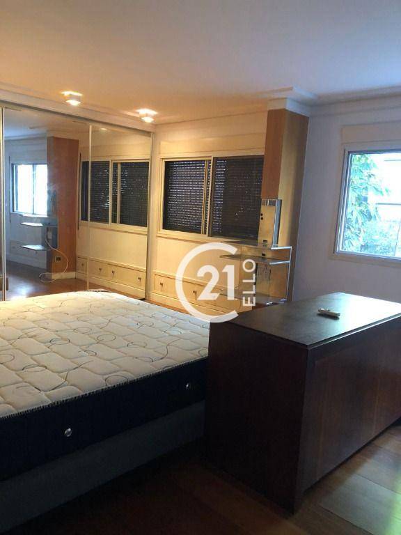 Apartamento à venda com 3 quartos, 245m² - Foto 17